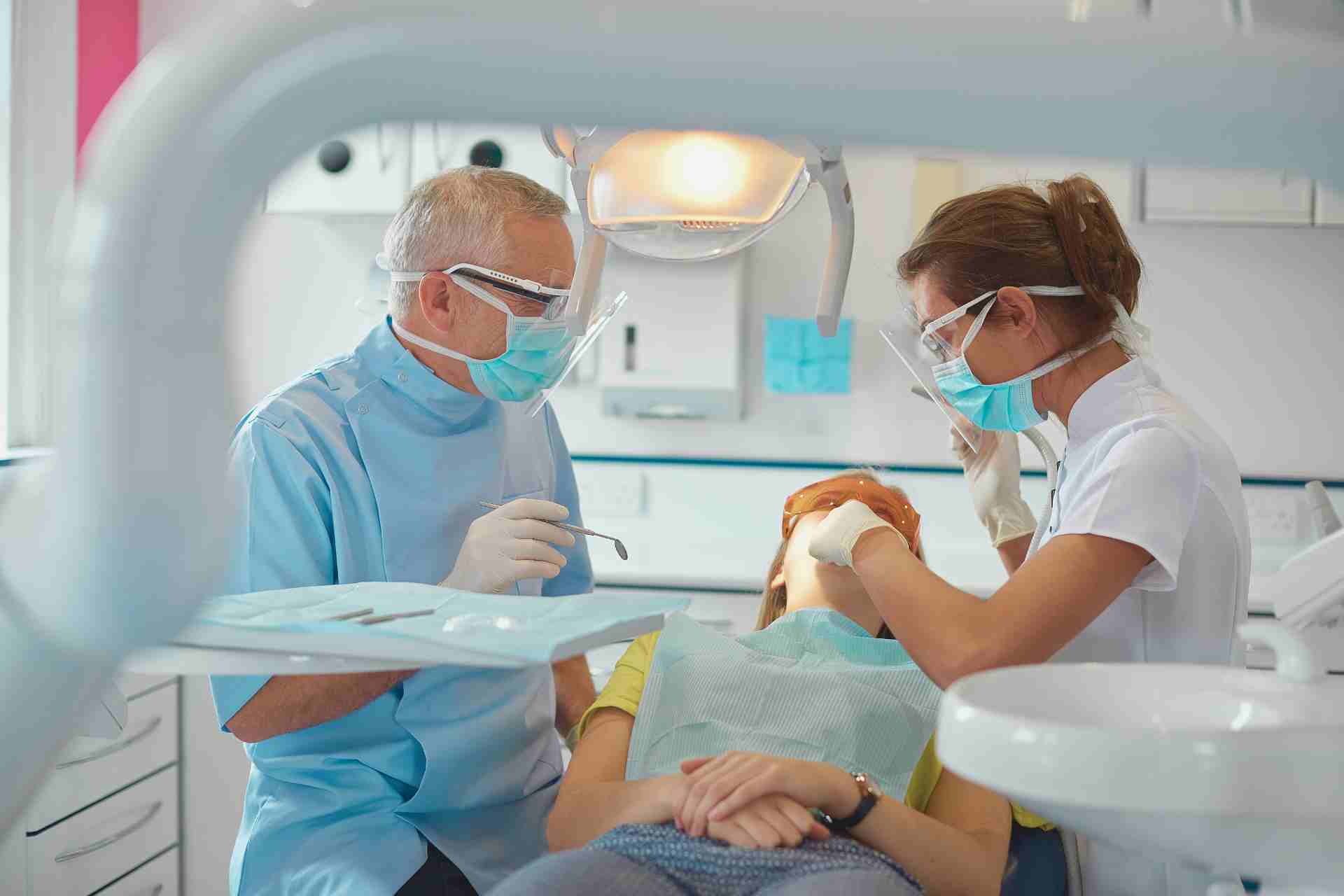 Dentist in Lucerne, CA